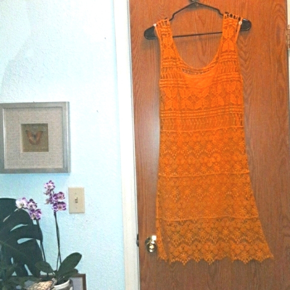 Jovanna London s/m yellow ochre embroidered mini dress .... Gorgeous Bohemian🌼 - Picture 4 of 6